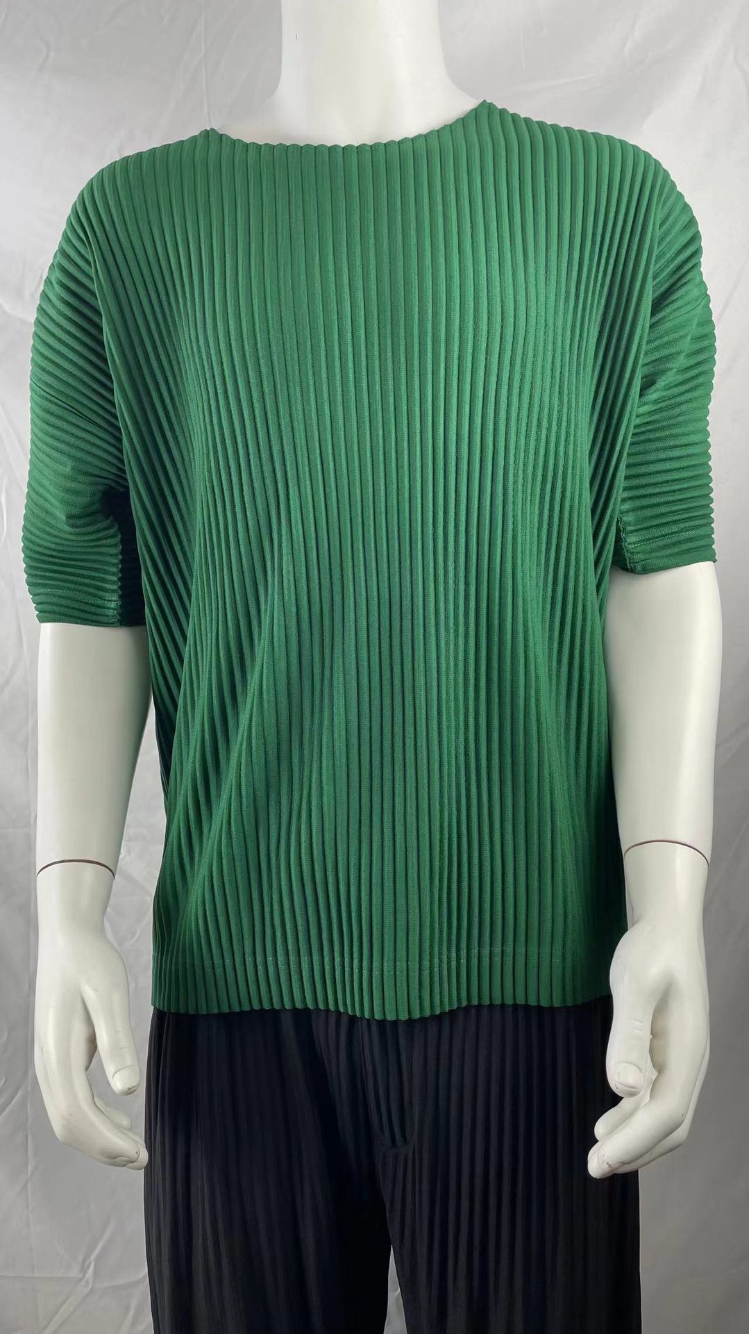 Miyake Garage pleated men's crew neck short sleeve top loose casual five-quarter sleeve solid color summer T-shirt JK020
