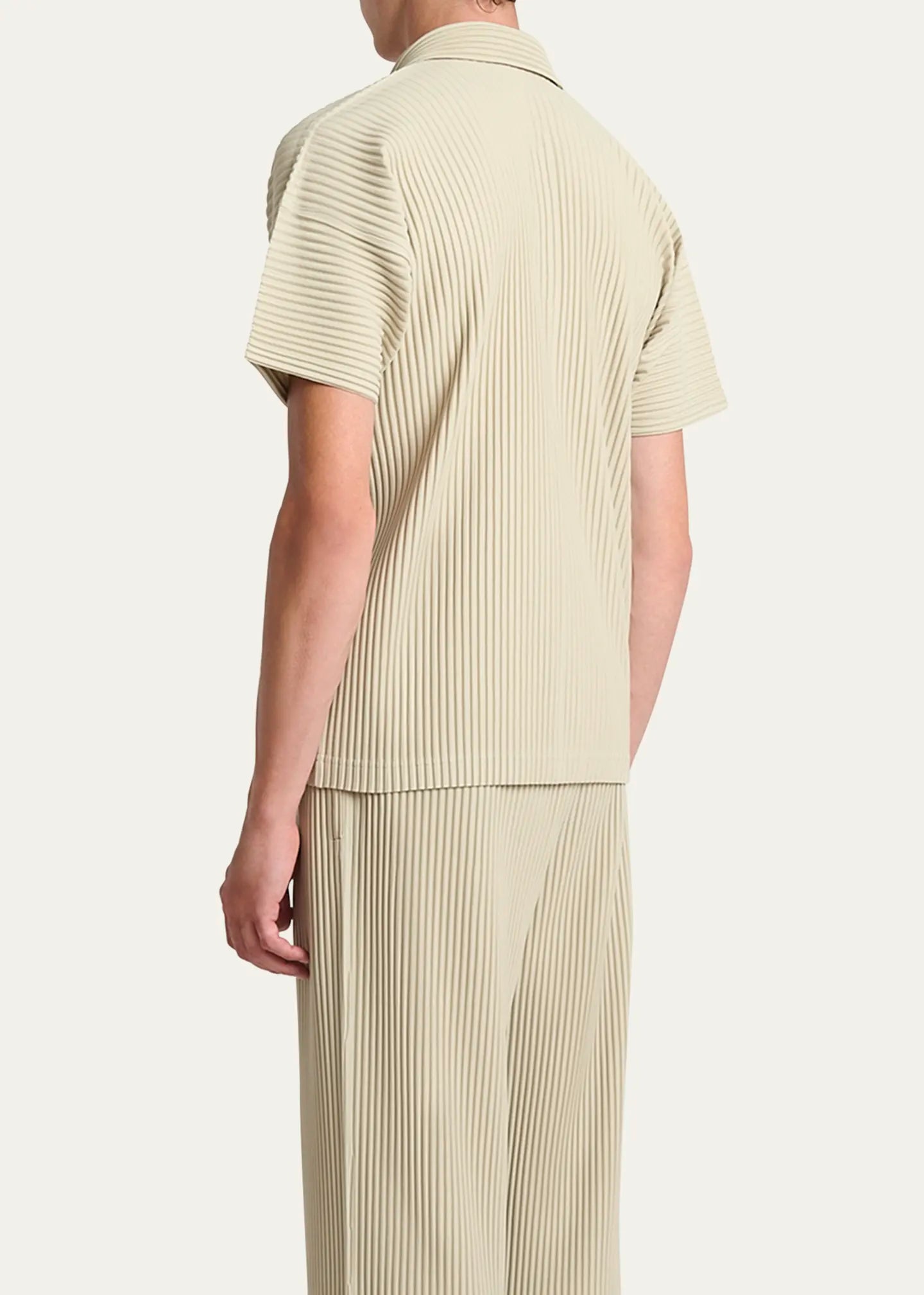 Men’s Pleated Polo Shirt — Miyake-Inspired Minimalist Design, Luxurious Texture, Breathable & Stretchy