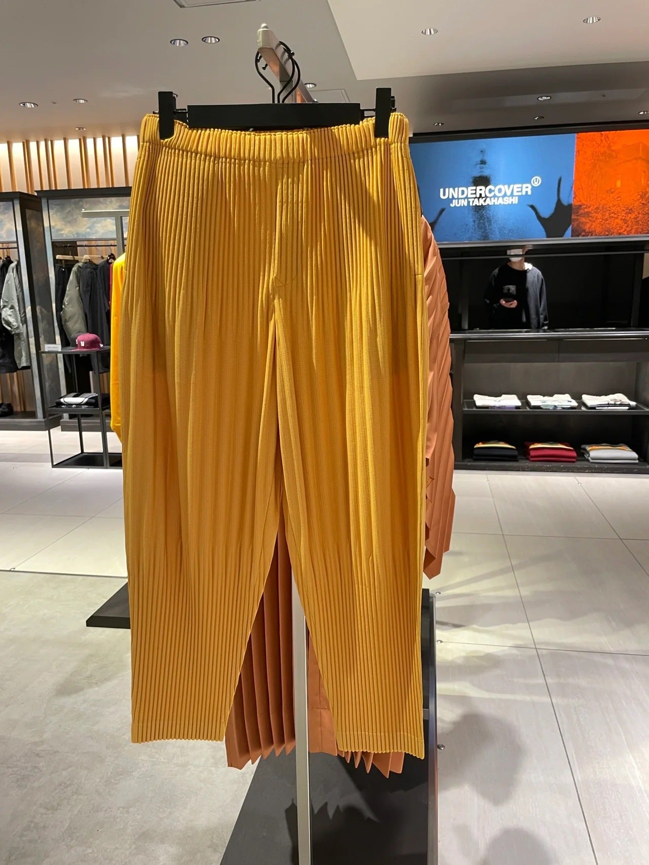 Miyake-style pleated bloomers, pressed pleated men's pants, loose casual autumn harem pants, cropped pants, tide JF151
