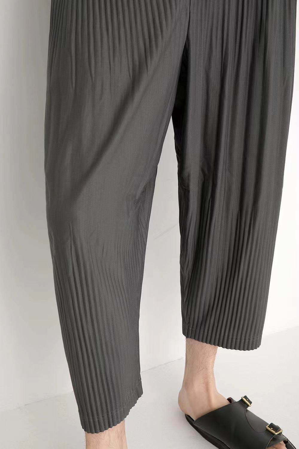 Japan Miyake-style pleated pants JF151 loose casual bloomers harem small feet cropped pants men's and women's tide