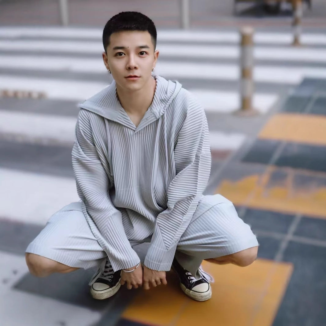 Japanese Miyake style classic pleated JK110 hooded sweatshirt loose casual simple drawstring pullover hoodie menswear