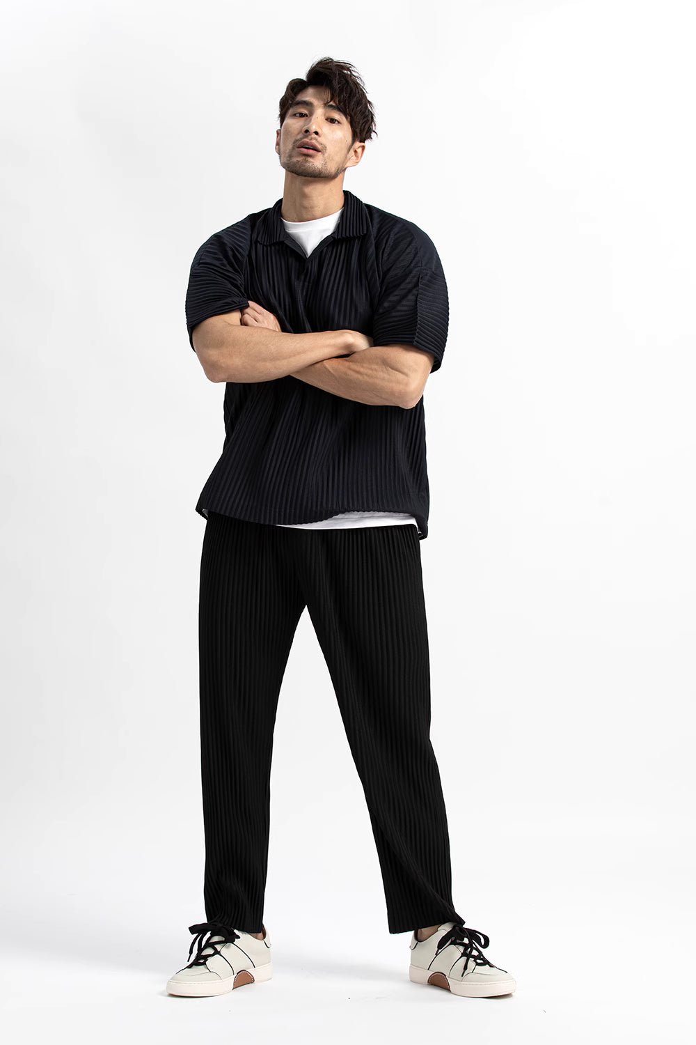 Men’s Pleated Polo Shirt — Miyake-Inspired Minimalist Design, Luxurious Texture, Breathable & Stretchy