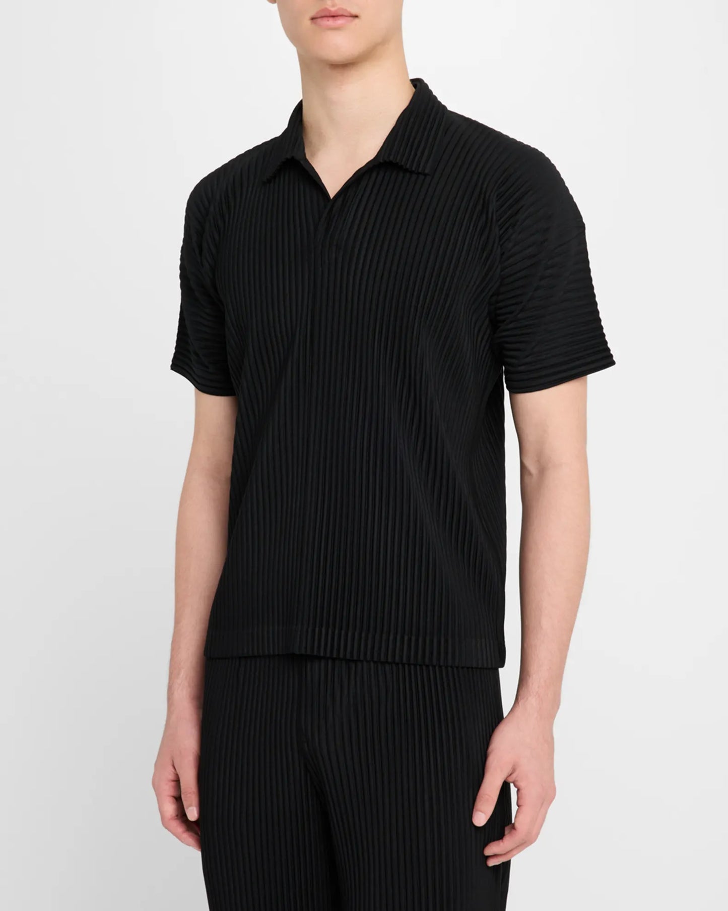 Men’s Pleated Polo Shirt — Miyake-Inspired Minimalist Design, Luxurious Texture, Breathable & Stretchy